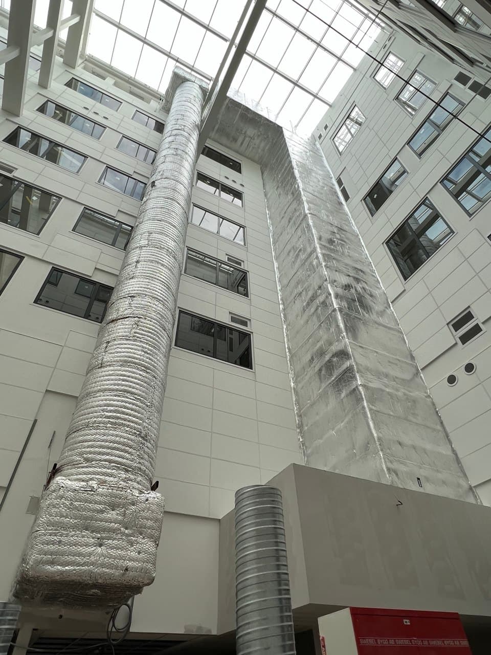 Isolerade vertikala ventilationskanaler